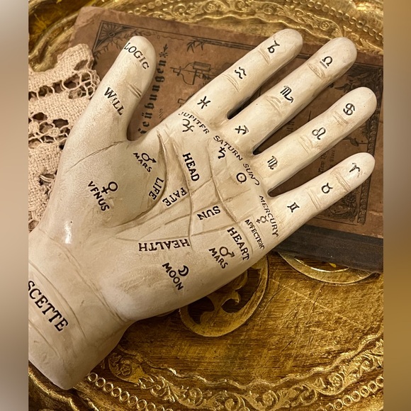 NWT ASHLAND PALMISTRY HAND TABLETOP DECORATION. - Picture 8 of 12